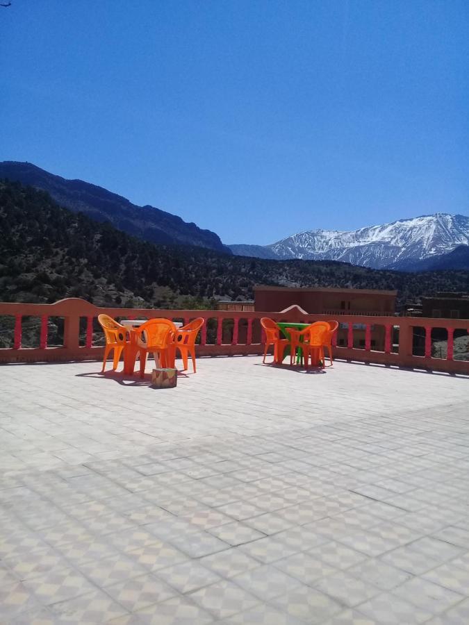Auberge Restaurant Les Coquelicots Ait Tamlil Esterno foto